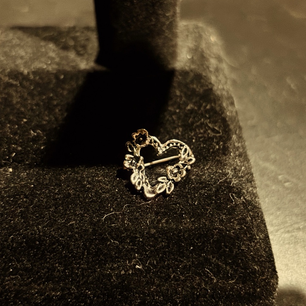 Delicate Heart Floral Silver-Tone Brooch